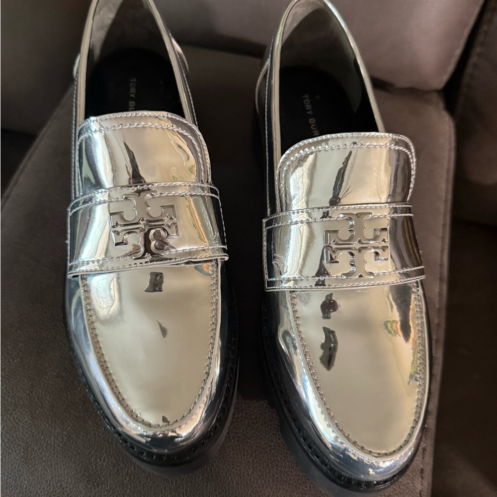 Tory Burch Silver and Black Loafers size 8